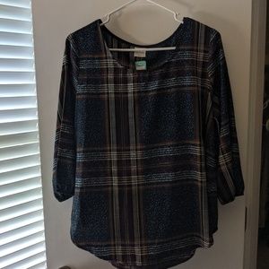 A lot of Stitch Fix items (tops and pants)